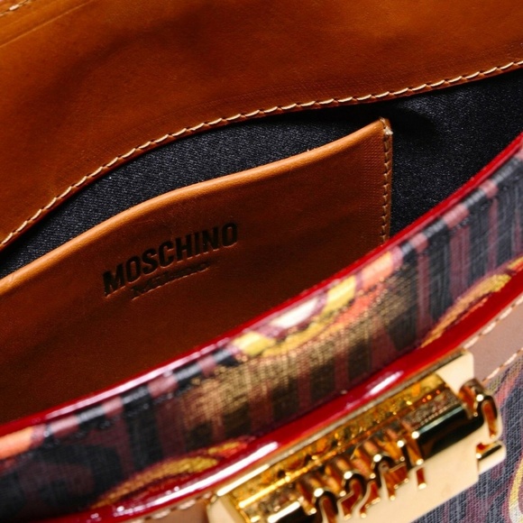 ❌SOLD❌ Moschino Couture Super Mario Brothers Bag - Picture 7 of 8